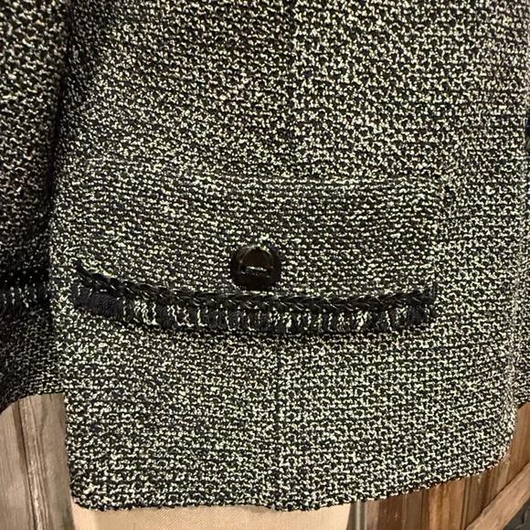 St. JOHN COLLECTION 10 Black White Tweed 3/4 Sleeve Metallic Fringe Trim Jacket - Picture 7 of 15